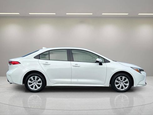 New 2026 Toyota Corolla LE image 3