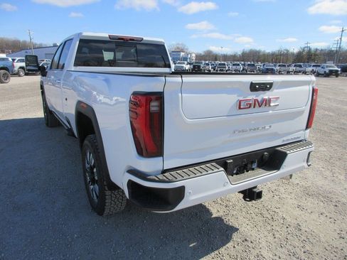 New 2026 GMC Sierra 3500 Denali w/ Denali Reserve Package image 9