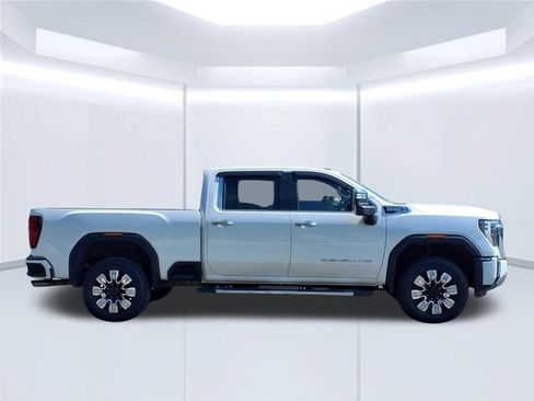 Used 2024 GMC Sierra 2500 Denali w/ Denali Reserve Package AWD/4WD image 24