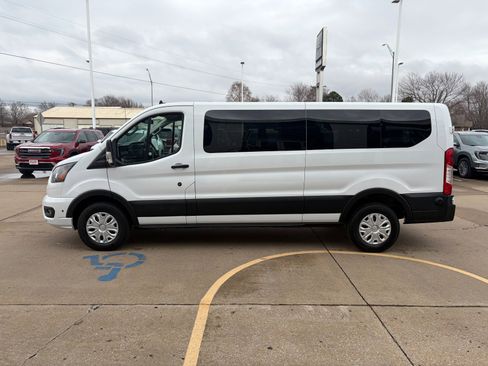 Used 2024 Ford Transit 350 XLT image 3