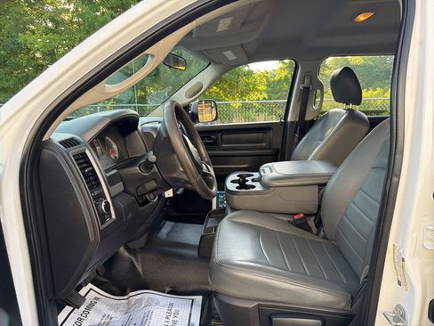Used 2017 RAM 5500 Tradesman w/ Ambulance Prep Group RWD image 26
