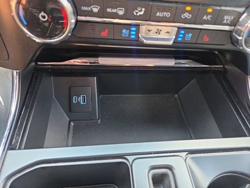 Used 2022 Ford F150 Lariat AWD/4WD image 18