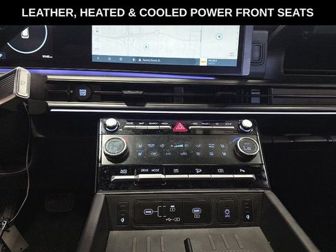 Used 2025 Hyundai Santa Fe Calligraphy image 12