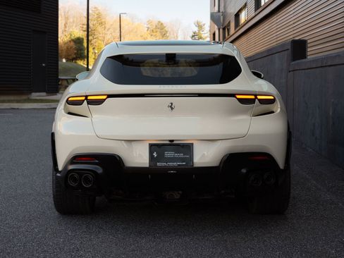 Used 2025 Ferrari Purosangue AWD/4WD image 6