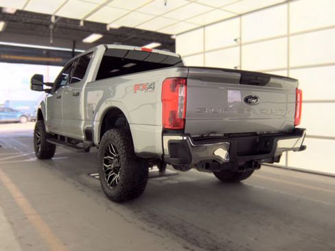 Used 2024 Ford F250 XLT w/ FX4 Off-Road Package AWD/4WD image 3
