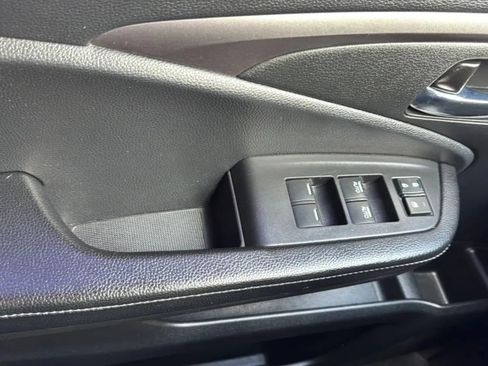 Used 2018 Honda Ridgeline Sport image 18