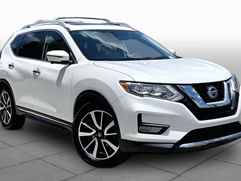 Used 2020 Nissan Rogue SL w/ Premium Package FWD image 3