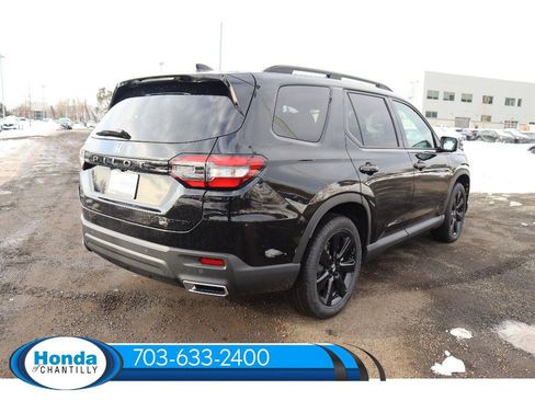 New 2025 Honda Pilot Black Edition image 7