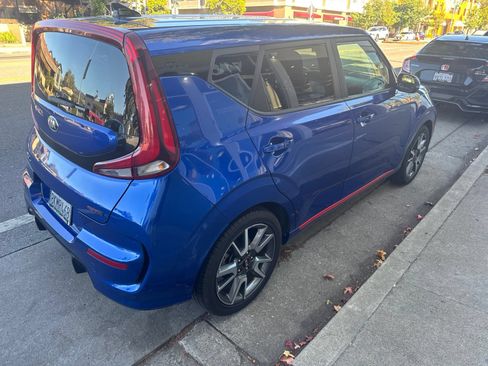 Used 2020 Kia Soul GT-Line w/ GT 2.0L Power Sunroof Package FWD image 4