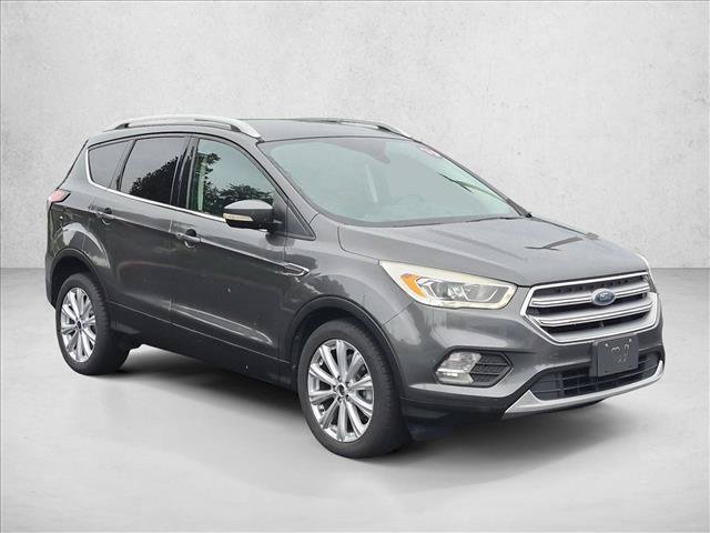 Used 2017 Ford Escape Titanium FWD image 3