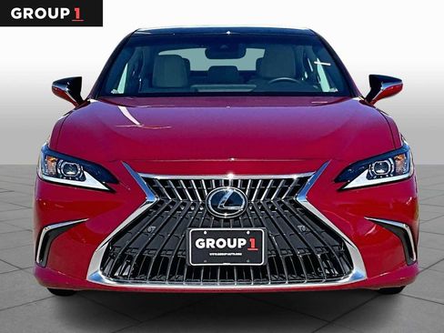 Certified 2025 Lexus ES 350 w/ Premium Package image 4
