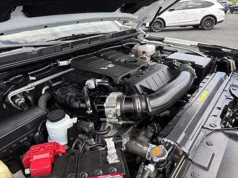 Used 2023 Nissan Frontier PRO-4X w/ Technology Package AWD/4WD image 30