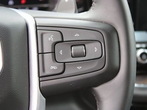 Used 2024 GMC Sierra 1500 SLT image 13