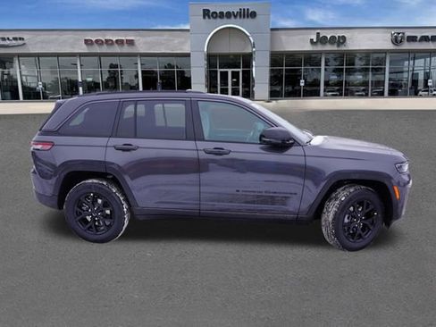 New 2026 Jeep Grand Cherokee Altitude AWD/4WD image 2