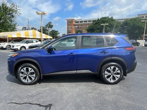 Used 2023 Nissan Rogue SV AWD/4WD image 4