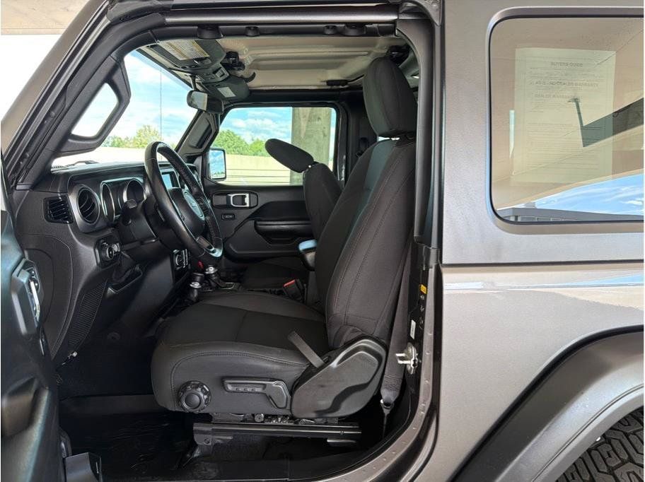 Used 2021 Jeep Wrangler Sport AWD/4WD image 10