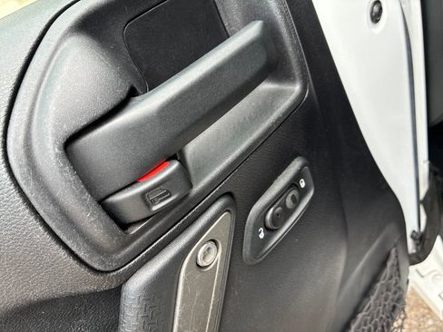 Used 2016 Jeep Wrangler Unlimited Sport w/ Quick Order Package 24S image 12