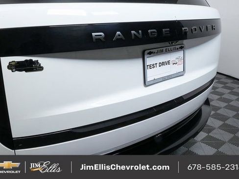 Used 2024 Land Rover Range Rover SE image 37
