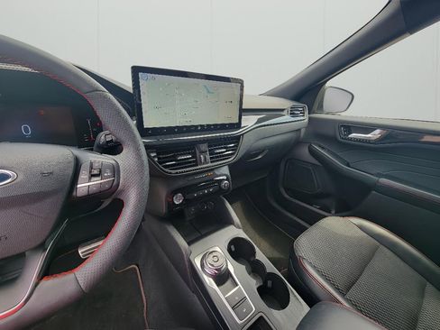 Used 2023 Ford Escape ST-Line w/ Tech Pack #1 image 17