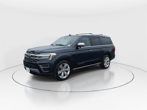 Certified 2023 Ford Expedition Platinum image 4