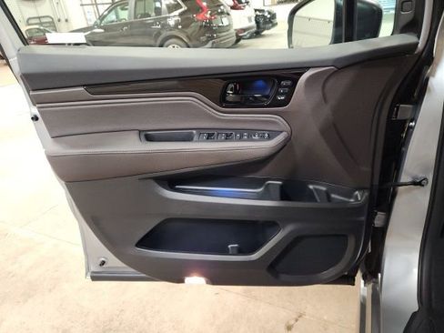 Certified 2024 Honda Odyssey Touring image 22