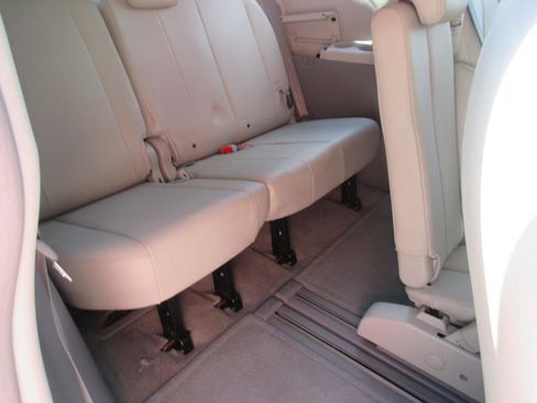 Used 2011 Toyota Sienna XLE w/ Premium Pkg FWD image 18