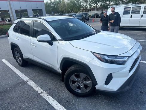 Certified 2022 Toyota RAV4 XLE image 4
