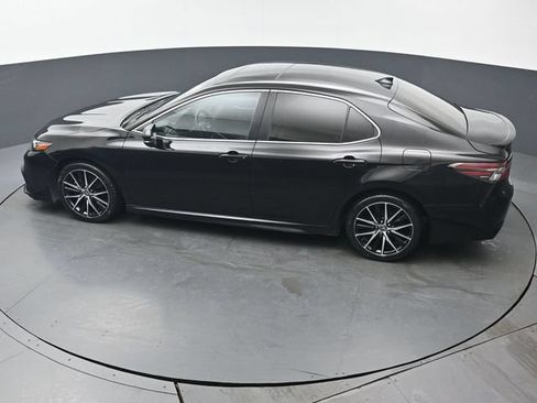 Certified 2023 Toyota Camry SE w/ Cold Weather Package AWD/4WD image 38