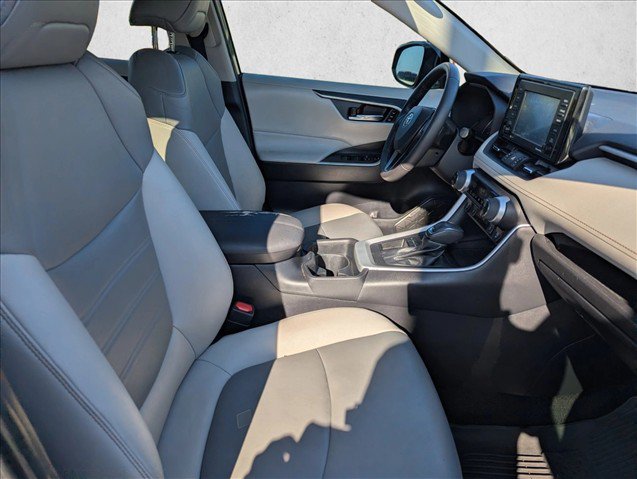 Used 2021 Toyota RAV4 XLE Premium FWD image 27