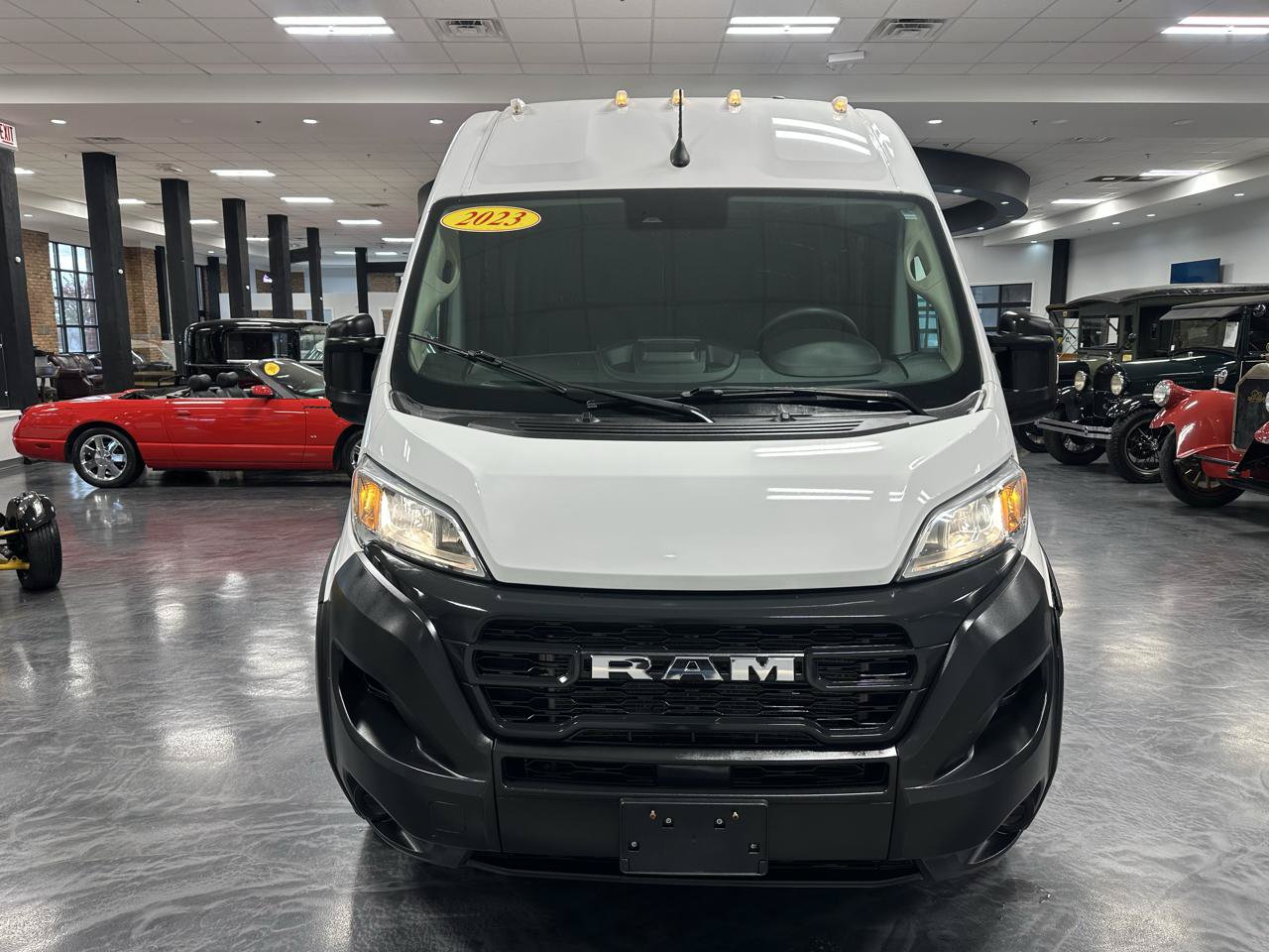 Used 2023 RAM ProMaster 2500 FWD image 2