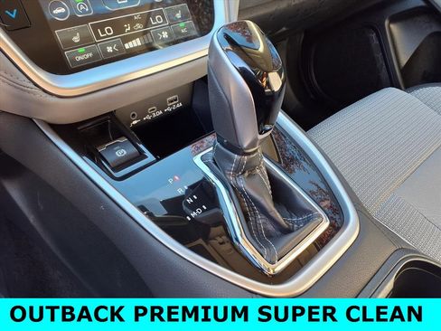 Used 2024 Subaru Outback Premium image 14