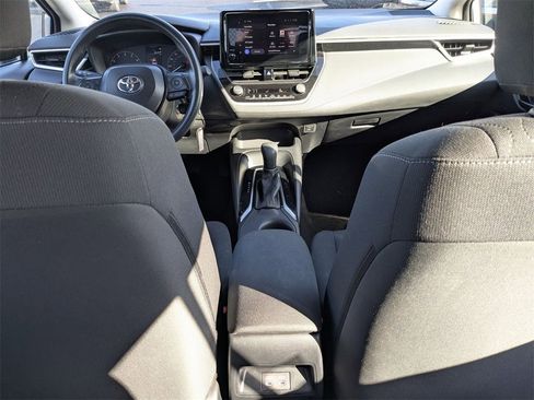 Used 2024 Toyota Corolla LE image 29