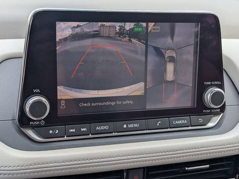 Used 2021 Nissan Rogue SV w/ Premium Package FWD image 23
