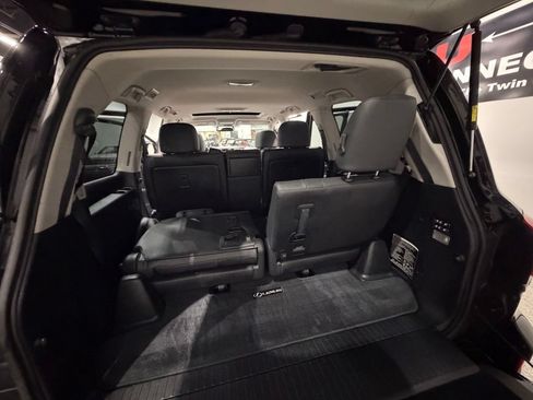 Used 2014 Lexus LX 570 4WD image 60
