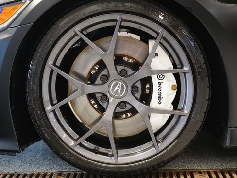 Used 2017 Acura NSX AWD/4WD image 8