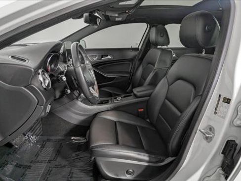 Used 2018 Mercedes-Benz GLA 250 4MATIC image 14