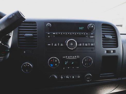 Used 2012 Chevrolet Silverado 3500 LT w/ Interior Plus Package image 8