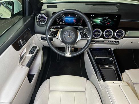 Certified 2026 Mercedes-Benz GLB 250 4MATIC image 45
