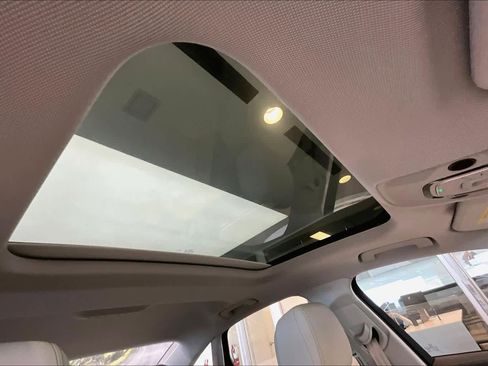 Used 2023 Audi A6 Premium Plus w/ Premium Plus Package image 13