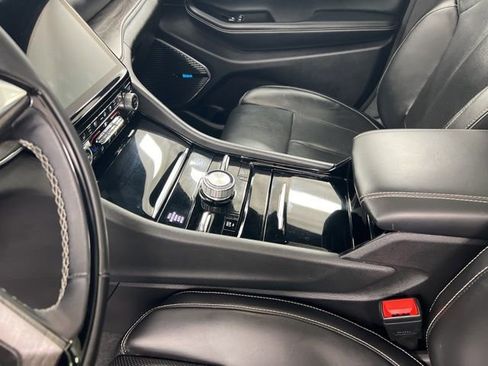 Used 2022 Jeep Grand Cherokee Overland w/ Adv Protech Group III image 15