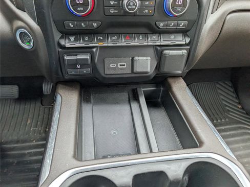 Used 2020 Chevrolet Silverado 2500 LTZ w/ Technology Package AWD/4WD image 25