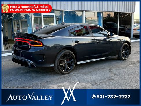 Used 2019 Dodge Charger R/T image 7