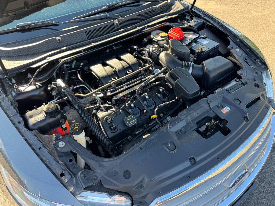 Used 2018 Ford Taurus SE FWD image 23