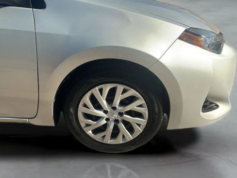 Used 2019 Toyota Corolla LE FWD image 35
