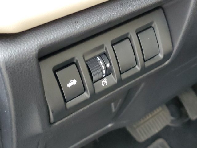 Used 2024 Subaru Legacy Limited AWD/4WD image 9