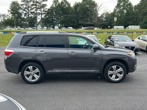 Used 2013 Toyota Highlander Limited FWD image 6