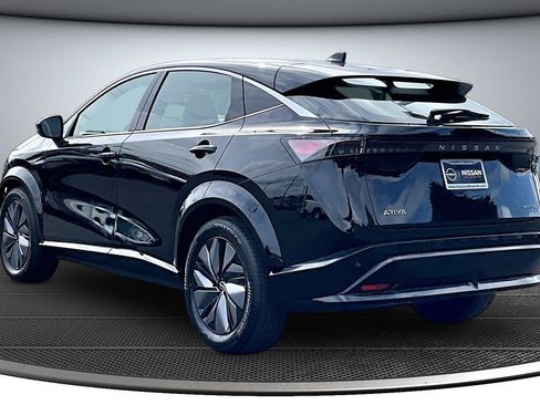 Used 2024 Nissan Ariya FWD image 5