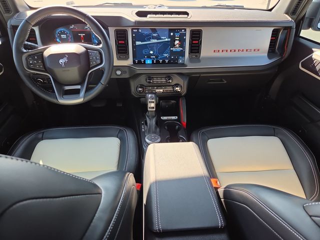 Used 2026 Ford Bronco Outer Banks w/ Sasquatch Package AWD/4WD image 25