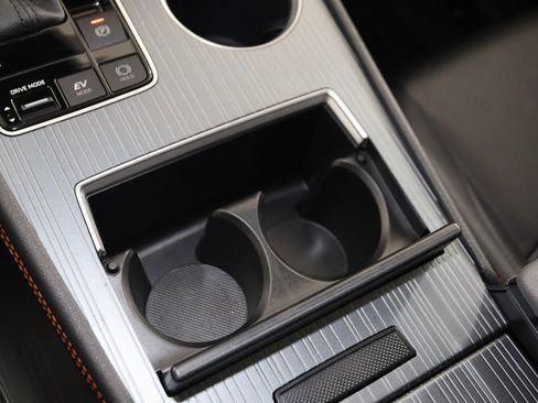 Used 2024 Toyota Sienna XSE image 29