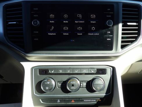 Used 2019 Volkswagen Atlas SE image 19